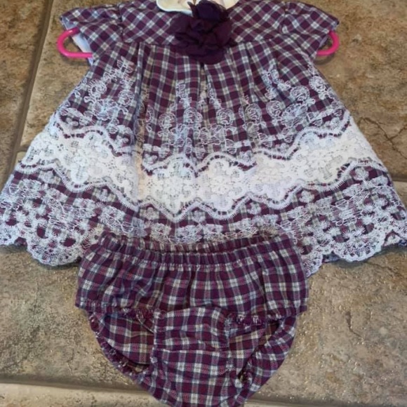 Outfits - Picture 4 of 8